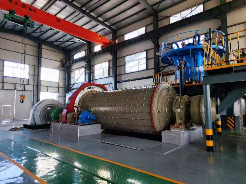Qingdao Qingzhong Machinery ETC Генеральний підрядний проект Zhaoyuan Xindongzhuang Завод із переробки золота потужністю 2000 тонн щодня Qingdao Qingzhong Machinery ETC Генеральний підрядний проект Zhaoyuan Xindongzhuang Завод із переробки золота потужністю 2000 тонн щодня
